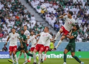 AYX-莱万多夫斯基爆冷击败老鹰，回归赛场引爆全场！的简单介绍