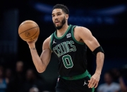 爱游戏-塔图姆在掘金比赛中精彩发挥，挺进下一轮引发热议！的简单介绍