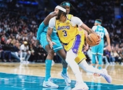 爱游戏体育-关于浓眉哥关键节点战术调整，湖人带队取胜！的信息