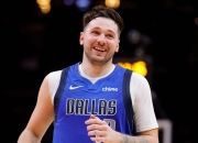 爱游戏体育-东契奇连续七场比赛得分超过高光表现，尤文图斯挑战极限！的简单介绍