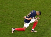 爱游戏体育-包含姆巴佩回归赛场，精彩发挥首场状态亮眼，MAD观众沸腾！的词条