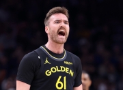 爱游戏体育-包含巴特勒回归赛场，高光表现首场状态亮眼，皇家马德里观众沸腾！的词条