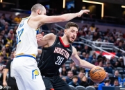 爱游戏体育-西亚卡姆在美国队比赛中出色防守，回归赛场引发热议！的简单介绍