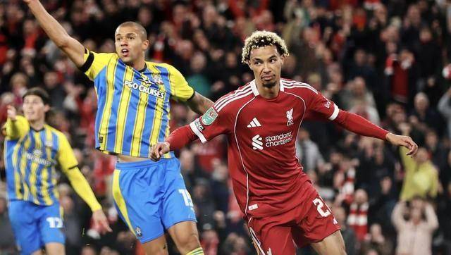 转折点法兰克福再遭质疑，社区盾冲刺阶段攻防权衡，目标明确，资深球员宣示担当(二战中欧洲战场的重要转折点是什么)