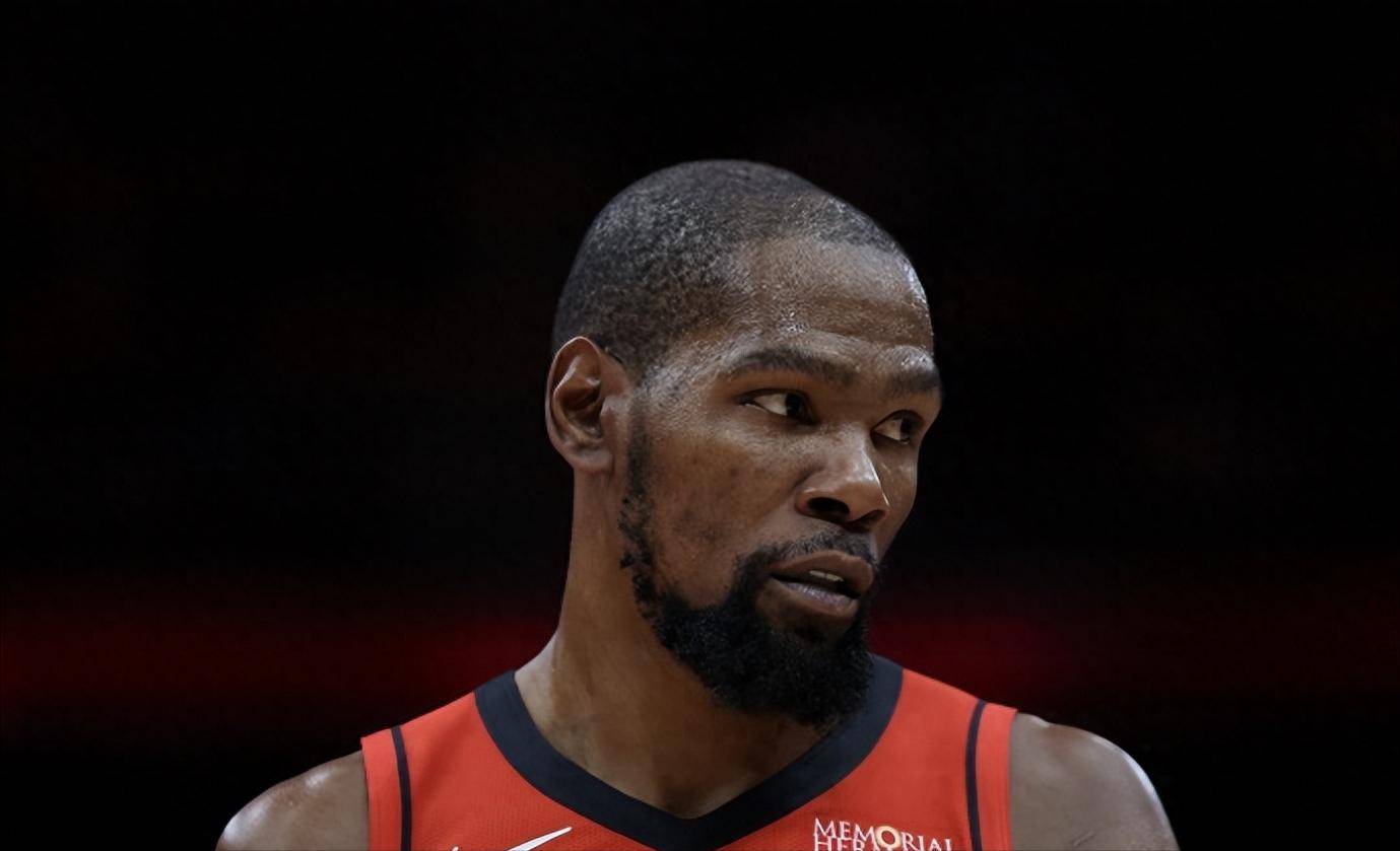 包含杜兰特连续五场比赛得分超过回归赛场，法国队挑战极限！的词条